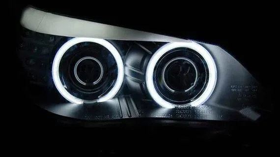 lampy-przednie-bmw-e60-e61-03-07-angle-eyes-ccfl-b