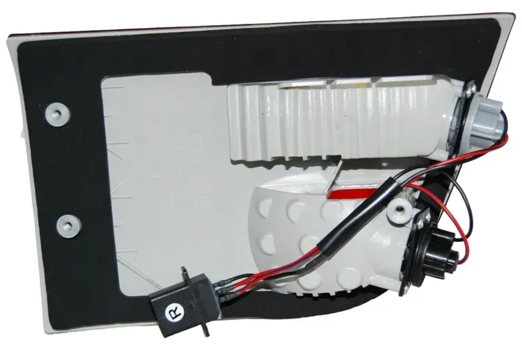 lampy-tylne-bmw-x5-e53-clear-red