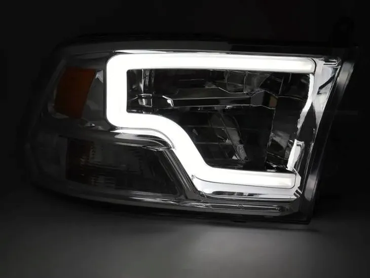 lampy-reflektory-chrome-led-do-dodge-ram-09-18-strona-zabudowy-lewe-prawe