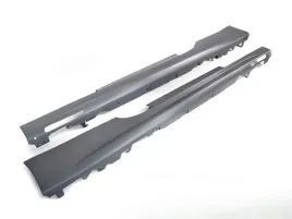 progi-boczne-sport-style-bmw-g22-g23-2020-z-otworami-na-welcome-carpet