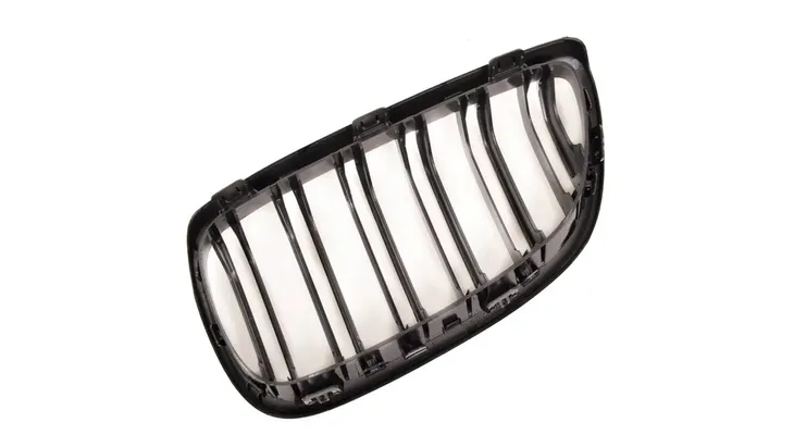 grill-bmw-3-e92-e93-podwojne-zeberka-gloss-black-stan-nowy-numer-katalogowy-producenta-am-gribm0159