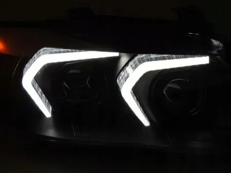reflektory-lampy-przednie-bmw-e90-e91-black-full-led-diodowe-strona-zabudowy-lewe-prawe