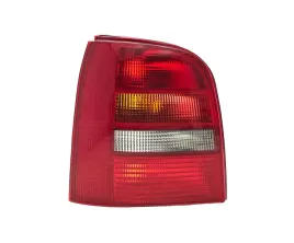 lampa-tyl-do-audi-a4-b5-1994-1998-8d9945111-lewa-przyciemniona