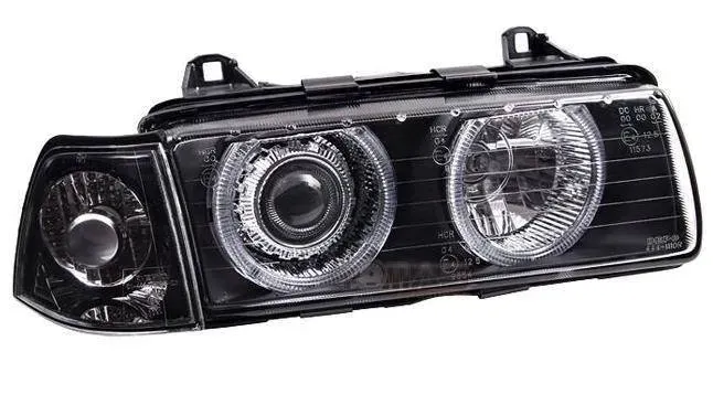 reflektory-przednie-bmw-e36-black-coupe-cabrio