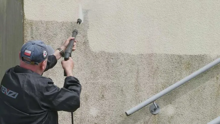 tenzi-apc-out-5l-produkt-wprowadzony-do-obrotu-na-terenie-ue-przed-13-12-2024-tak