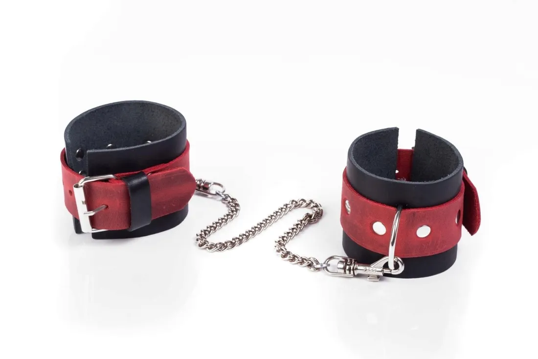 kajdanki-cuffs-crazy-horse-red-small