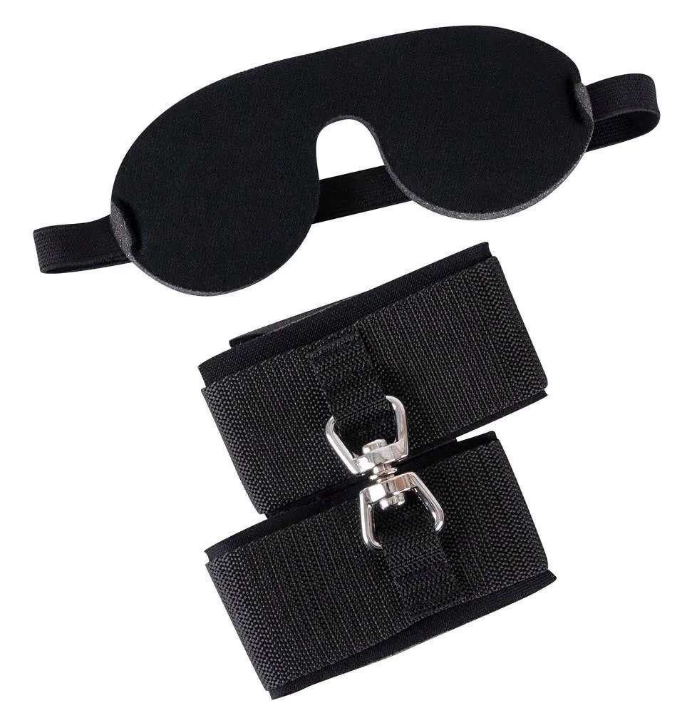 bad-kitty-blindfold-handcuffs
