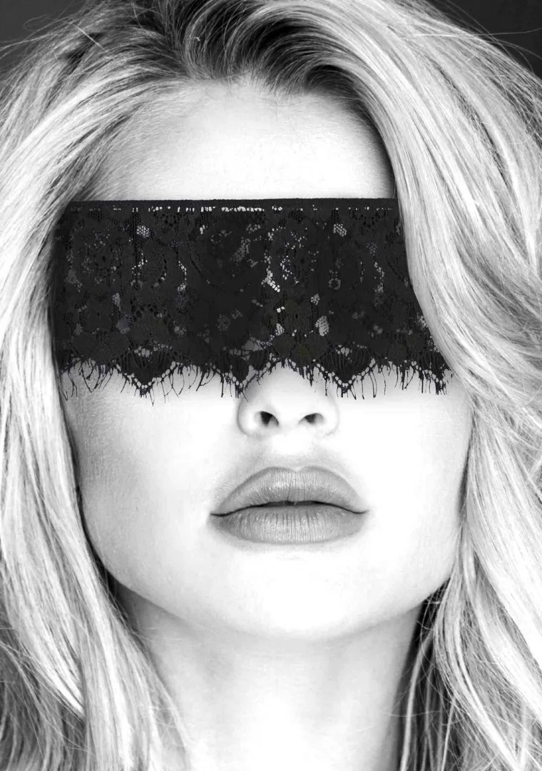 lace-mask-with-elastic-straps