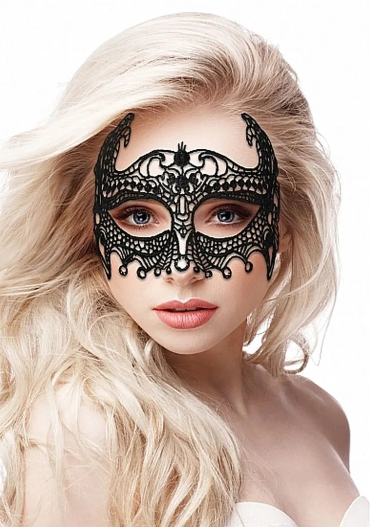 empress-black-lace-mask-black