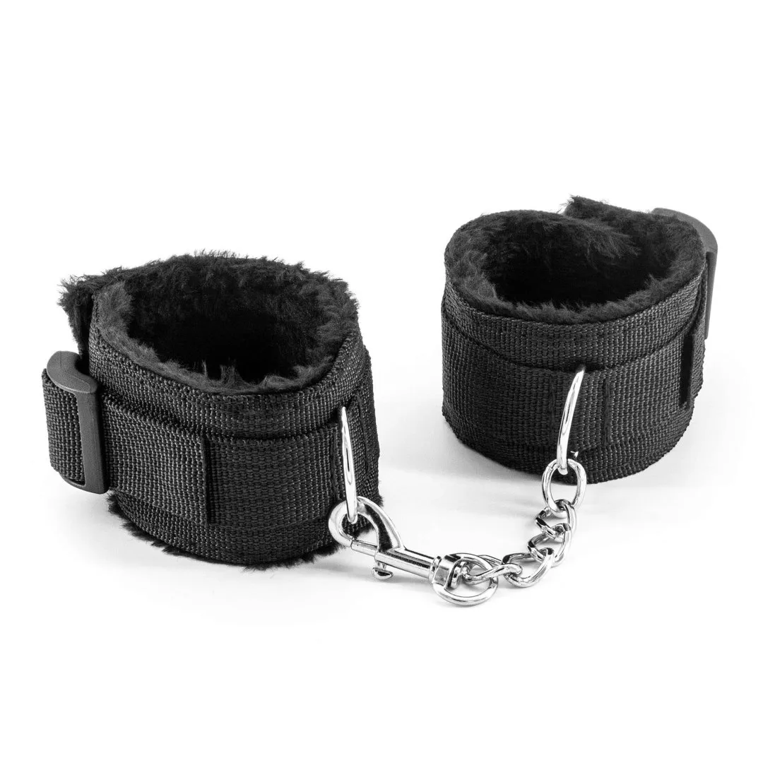 crushious-master-and-cummander-11-piece-bondage-kit