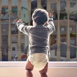 siatka-zabezpieczajaca-balustrady-schody-ochrona-dla-dzieci-czarna-300x90cm