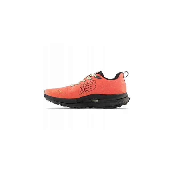 fuelcell-supercomp-trail-marka-new-balance