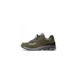 2002r-marka-new-balance