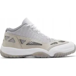 air-jordan-11-retro-low-ie
