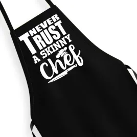 czarny-fartuch-kuchenny-never-trust-a-skinny-chef