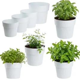 zestaw-doniczek-plastikowych-biale-oslonki-okragle-prazkowane-na-kwiaty