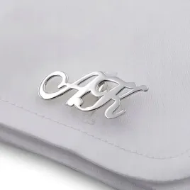 srebrne-spinki-do-mankietow-inicjaly-na-prezent