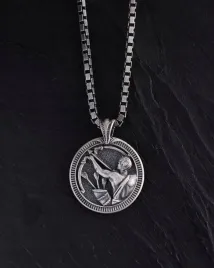srebrny-wisiorek-znak-zodiaku-strzelec-zawieszka-meska-srebro-proba-925