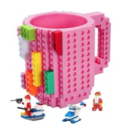 kubek-rozowy-kreatywny-do-klockow-roznych-marek-klocki