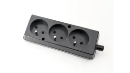 gniazdo-przenosne-trzykrotne-16a-2p-z-250v-czarne-gn-370