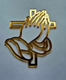topper-na-tort-zlota-plexi-dekor-na-bok-tortu-komunia-dlonie