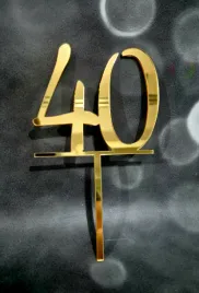 topper-na-tort-cyfra-liczba-40-duza-zlota-plexi-toper