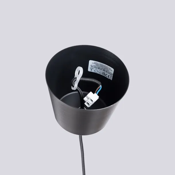 lampa-wiszaca-bilo-czarna-zasilanie-sieciowe