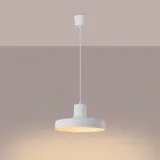 lampa-wiszaca-bilo-biala-pomieszczenie-jadalnia-kuchnia-salon-sypialnia