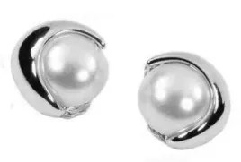 klipsy-damskie-z-perlami-srebrne-przy-uchu-stylowe-perelki-wygodne-colibra