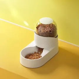 automatyczny-podajniki-dla-kotowpodajnik-i-dozownik-wody