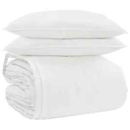 zimowy-zestaw-poscieli-z-koldra-i-poduszkami-w-stylu-minimalistycznym