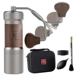 mlynek-reczny-1zpresso-metal-odcienie-szarosci-i-srebra