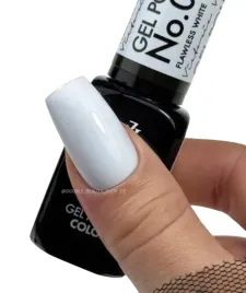 lakier-hybrydowy-victoria-vynn-01-flawless-white-snieznobialy-8-ml