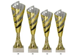 komplet-pucharow-8382-opis-38-35-32-32-cm-zestaw-zlote-puchary-sportowe