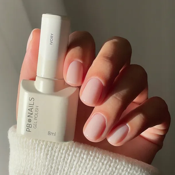 lakier-hybrydowy-pb-nails-ivory-8ml-marka-pb-nails
