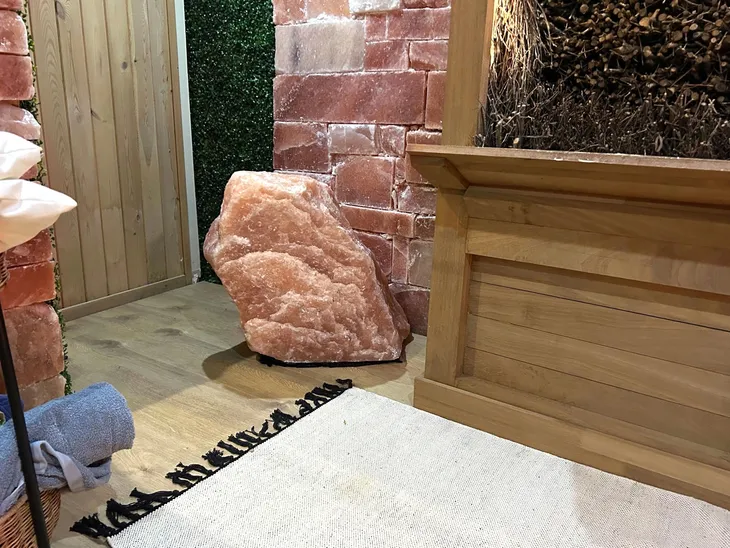 lampa-solna-sol-klodawska-60-70kg-jonizator-lampka-naturalna-bryla-soli-stan-nowy-kod-producenta-lampkisolnee