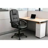 fotel-biurowy-obrotowy-sofotel-czarny-material-korpusu-plastik