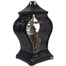 elegancki-czarny-znicz-295cm-ze-zlotym-napisem-pamietamy