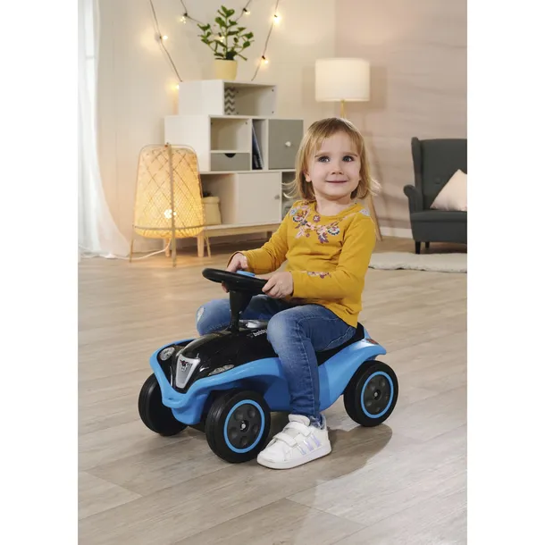big-bobby-car-next-blue