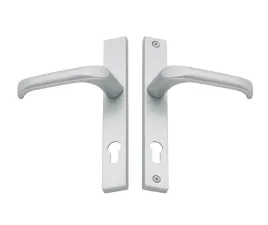 klamka-do-drzwi-na-dlugim-szyldzie-90-240-32mm-chrom-mat-prawa