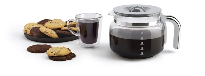 ekspres-smeg-dcf02bleu-pojemnosc-naczynia-na-kawe-125-l