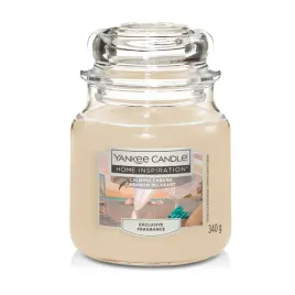 yankee-candle-home-inspiration-srednia-swieca-w-sloiku-calming-cabana-340g