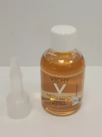 serum-ujedrniajace-vichy-neovadiol-meno-5-na-menopauze-koloryt-30ml
