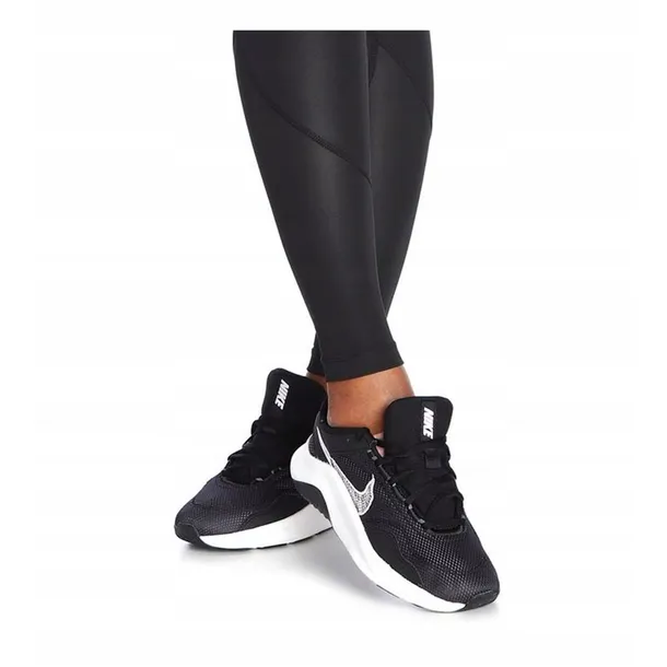 dm1119001legendrun-marka-nike-rozmiar-42