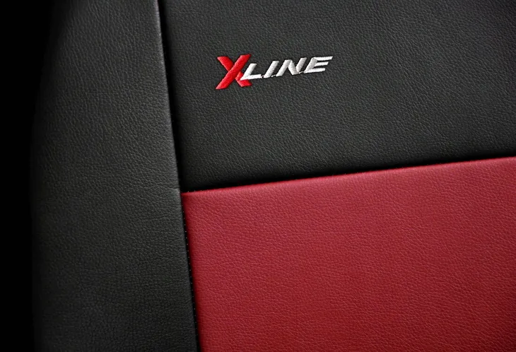 pokrowce-na-przod-do-bmw-5-e34-e39-e60-e61-kolor-czerwony