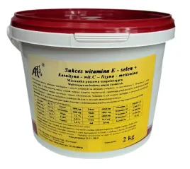b-sukces-witamina-e-i-selen-suplement-dla-koni-2-kg