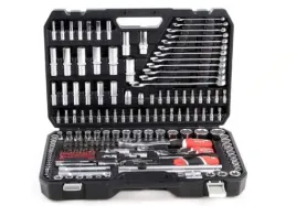 zestaw-narzedzi-dla-majsterkowicza-kompletny-zestaw-kluczy-nasadowych