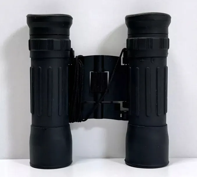 lornetka-discovery-basics-bb-10x25-stan-nowy-model-79651