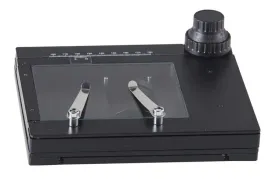 mechaniczny-stolik-do-stereomikroskopow-xy5-magus