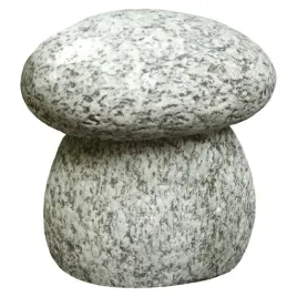 ekologiczna-figurka-ogrodowa-grzyb-granitowy